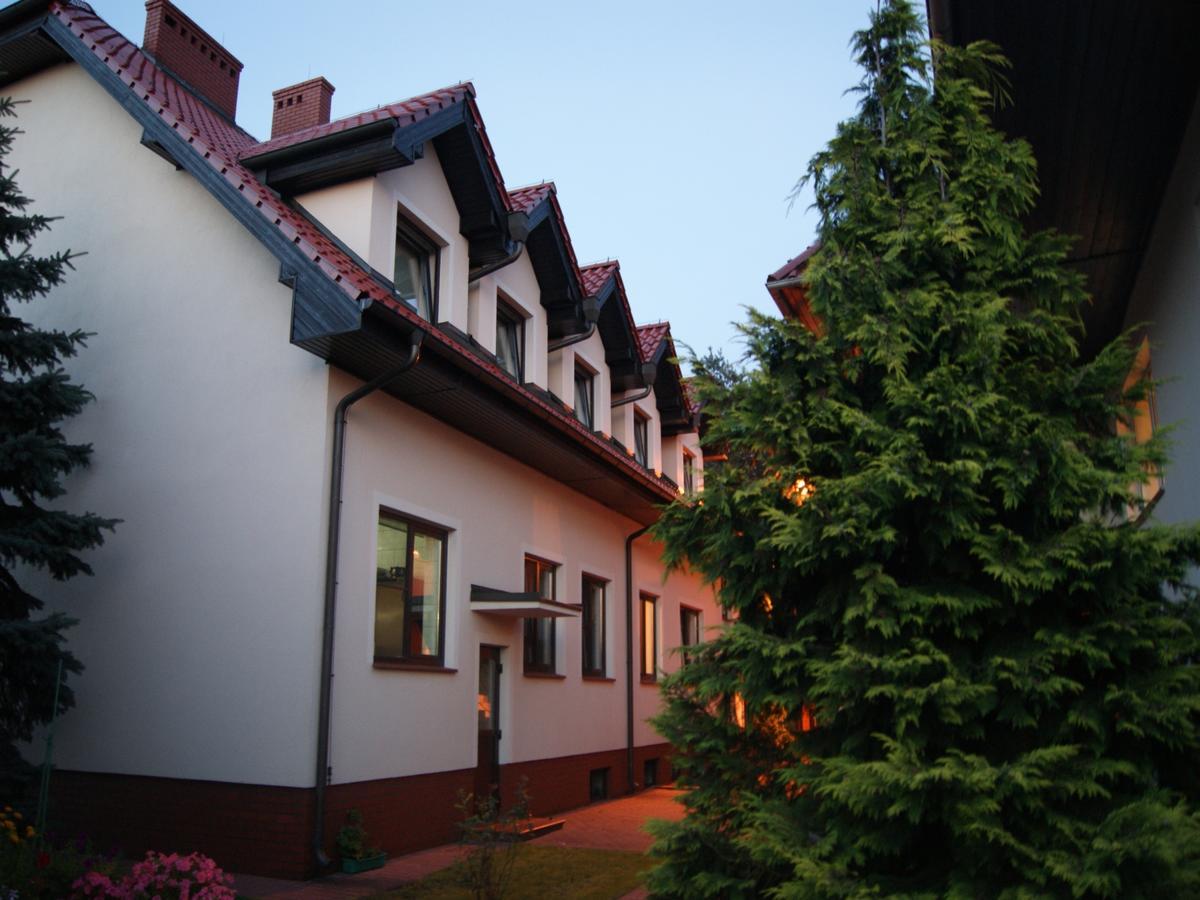 Hotel Jola Września エクステリア 写真